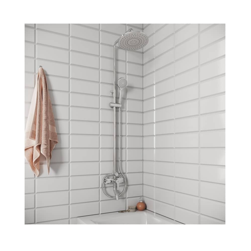 Душевая система с фиксированным изливом и тропическим душем Milardo Stripe STRSB1FM06, хром Душевая система с фиксированным изливом и тропическим душем Milardo Stripe STRSB1FM06, хром