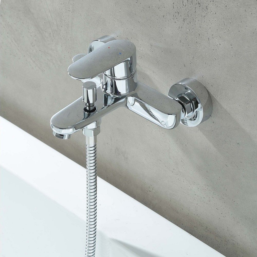 Смеситель для ванны Aquatek Ника AQ1840CR, короткий излив, хром Смеситель для ванны Aquatek Ника AQ1840CR, короткий излив, хром