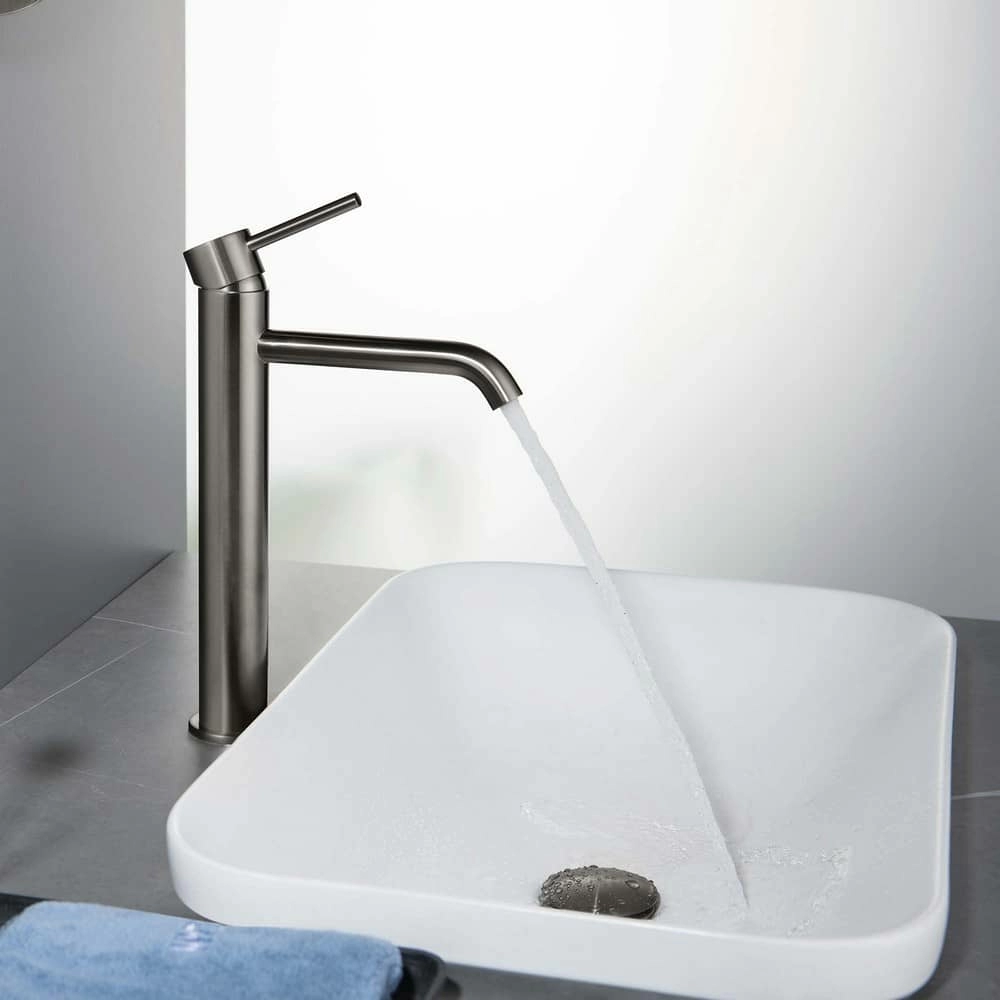 Смеситель для раковины 215 мм Aquatek Европа AQ1304BGM без донного клапана, черный хром шлифованный Смеситель для раковины 215 мм Aquatek Европа AQ1304BGM без донного клапана, черный хром шлифованный